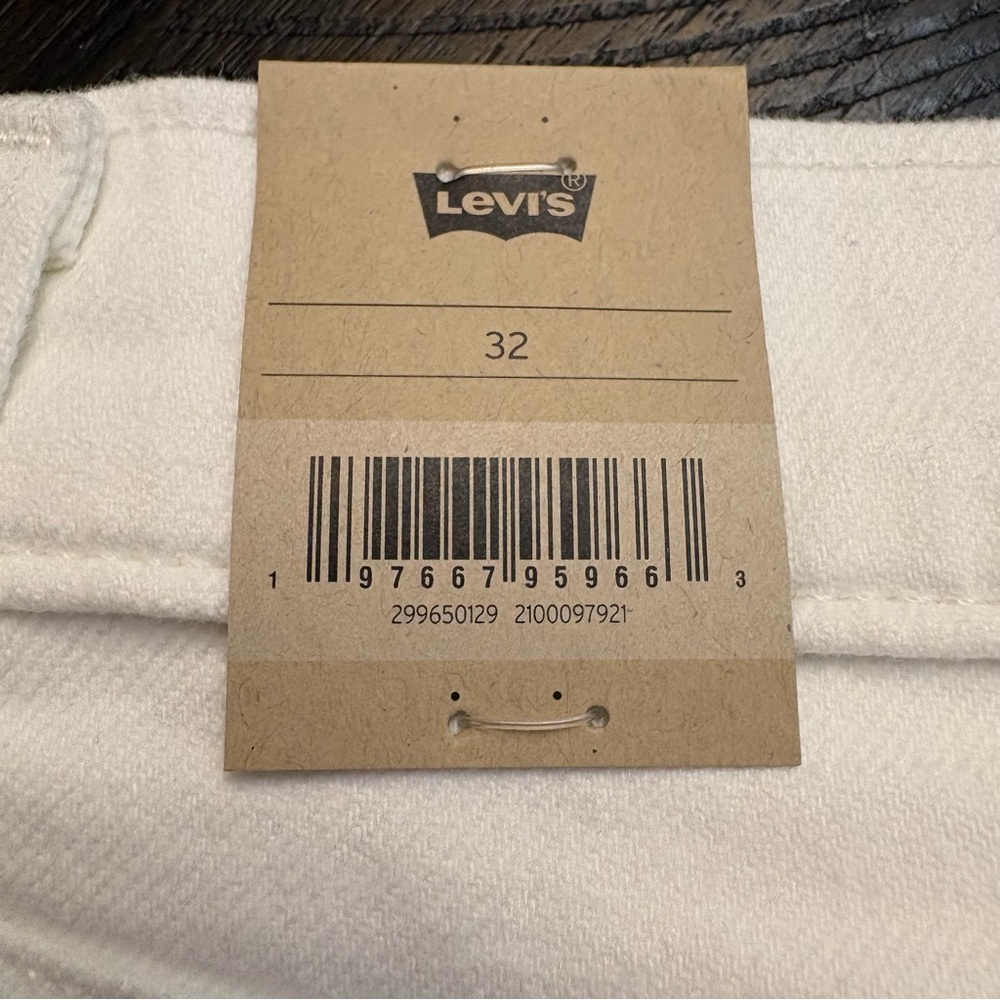 Levi's Classic White Denim Mid Length Jean Shorts Women’s Size 32 NWT - Picture 12 of 16
